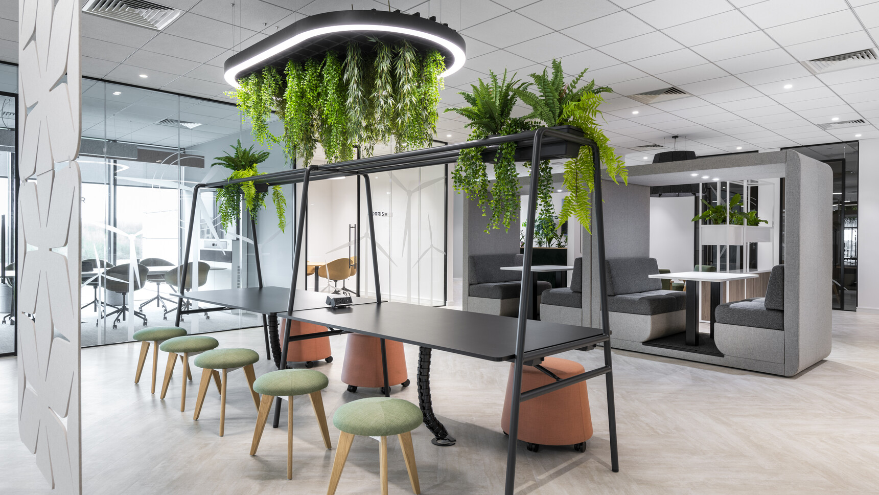 Hunts Office RWE Office Curator LARGE 2