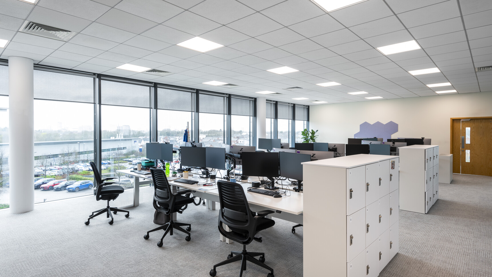 Hunts Office RWE Office Curator LARGE 9