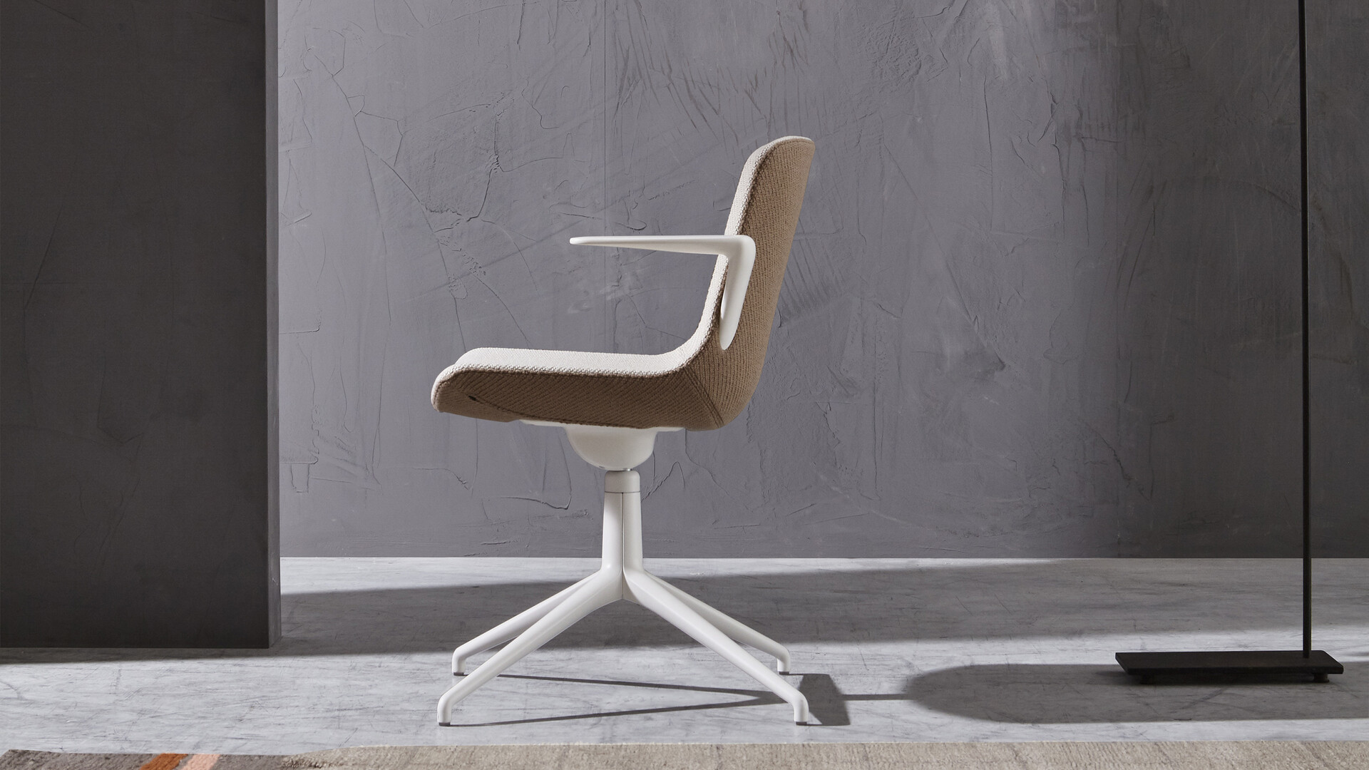 Sitland Milos Executive Meeting Chair With Open Arms… | Hunts Office